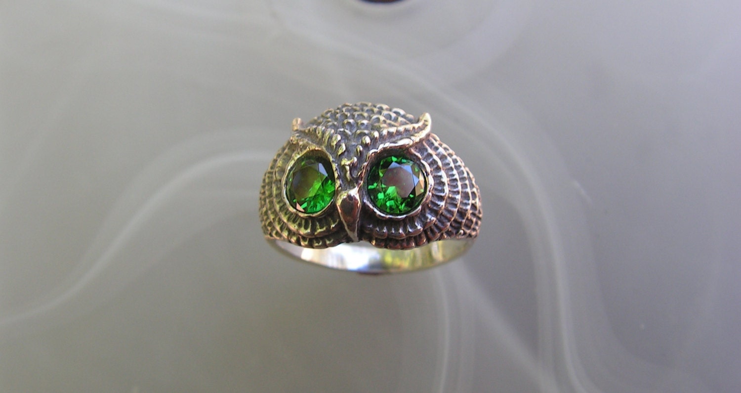 Eulen Ring Smaragd Augen in Sterling Silber Eulen Ring Smaragd Augen in Sterling Silber von westernmountain
