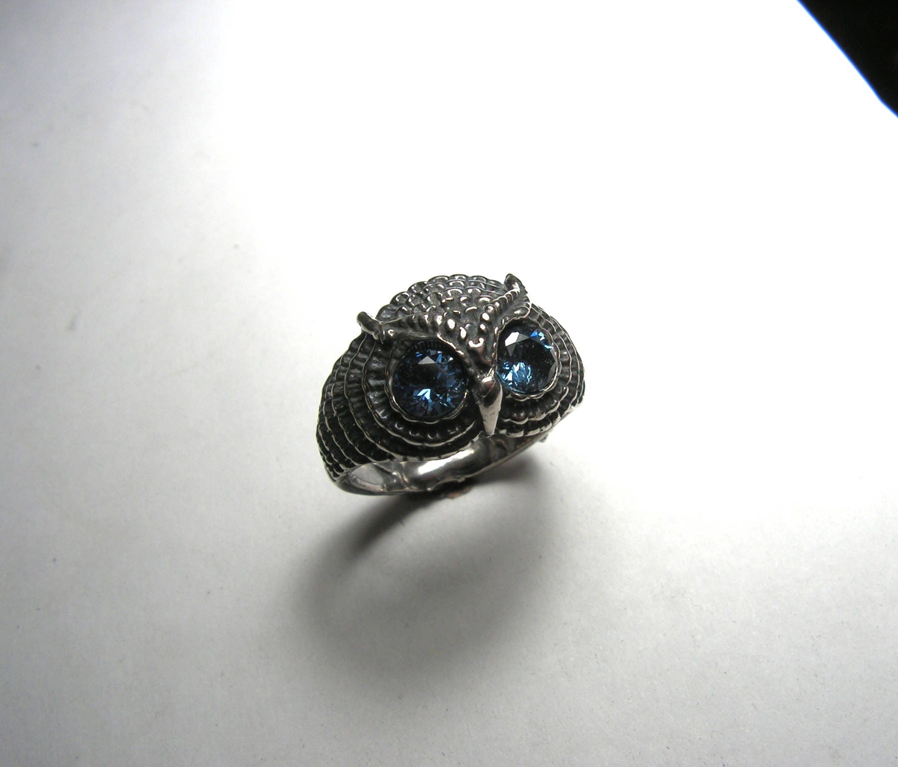 Eulenring Mit Blautopas Aus Sterlingsilber Eulenring Mit Blautopas Aus Sterlingsilber von westernmountain