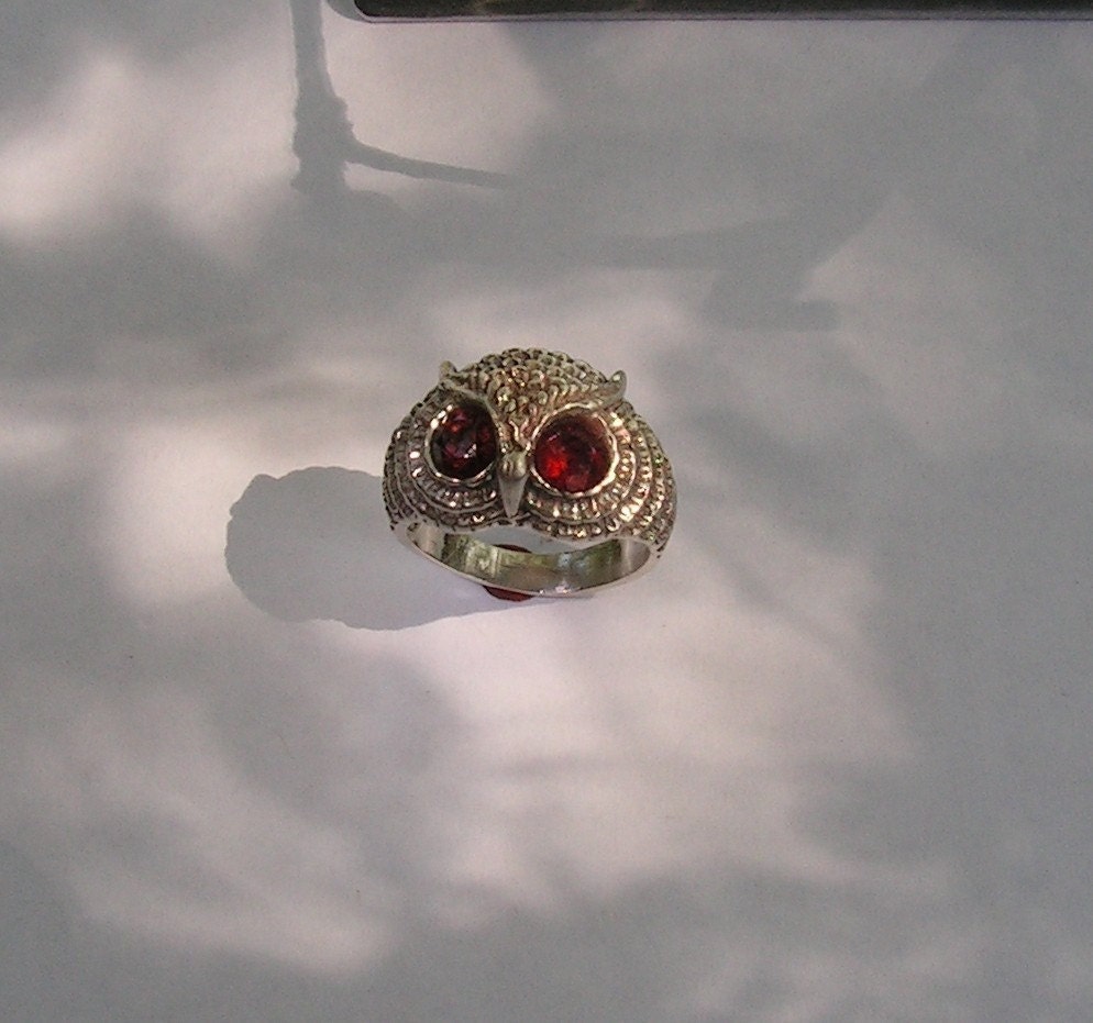 Eulenring Mit Feuer Citrin Augen in Sterling Silber Eulenring Mit Feuer Citrin Augen in Sterling Silber von westernmountain