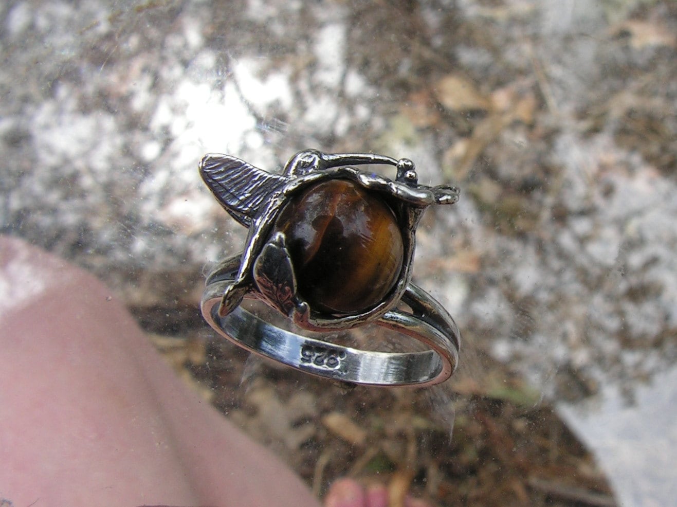 Kolibri-Ring Mit Tigerauge Und Sterling Silber Kolibri-Ring Mit Tigerauge Und Sterling Silber von westernmountain