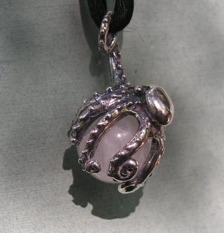 Octopus Anhänger Sterlingsilber Mit Rosenquarz Octopus Anhänger Sterlingsilber Mit Rosenquarz von westernmountain
