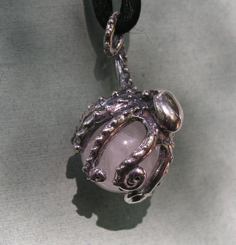 Octopus Anhänger Sterlingsilber Mit Rosenquarz Octopus Anhänger Sterlingsilber Mit Rosenquarz von westernmountain