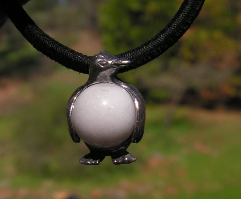 Pinguin Anhänger Sterling Silber Mit Weißen Quarz von westernmountain