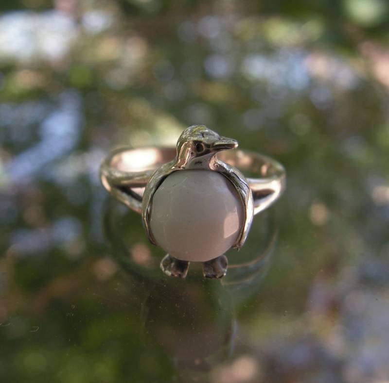 Pinguin Ring Aus Sterling Silber Mit Bergkristall Pinguin Ring Aus Sterling Silber Mit Bergkristall von westernmountain