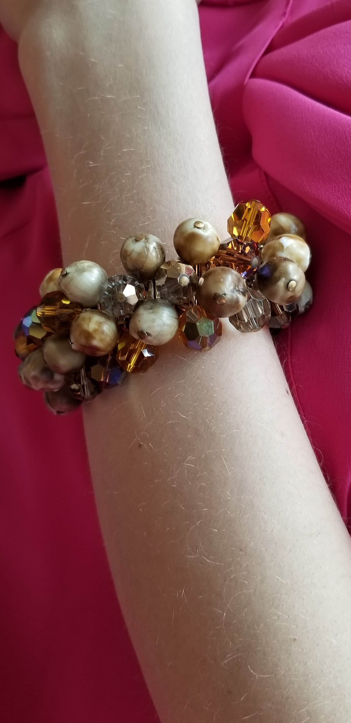 Ehrfürchtig Kristall Und Acryl Perle Erweiterbar Armband Mit Passenden Clip Auf Ohrringe Ehrfürchtig Kristall Und Acryl Perle Erweiterbar Armband Mit Passenden Clip Auf Ohrringe von whatadishcollection