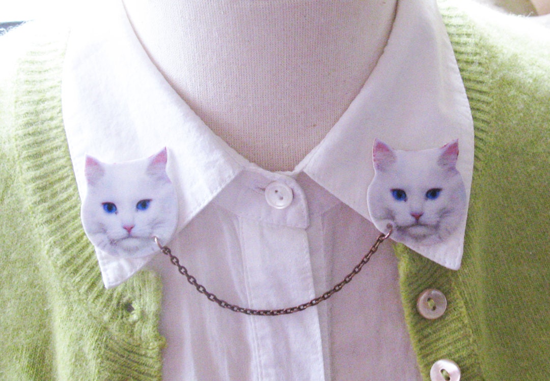 Weiße Katze Tier Pullover Brosche Wald Doppel Kragen Pin Frühling Und Sommer Trend Weiße Katze Tier Pullover Brosche Wald Doppel Kragen Pin Frühling Und Sommer Trend von whatanovelidea