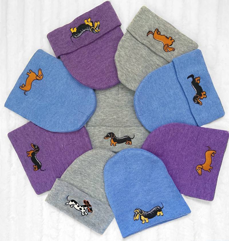 Süße Beanies Dackel Strickmützen Glatt, Langhaar, Drahthaar, Scheckig Süße Beanies Dackel Strickmützen Glatt, Langhaar, Drahthaar, Scheckig von whatsupdox