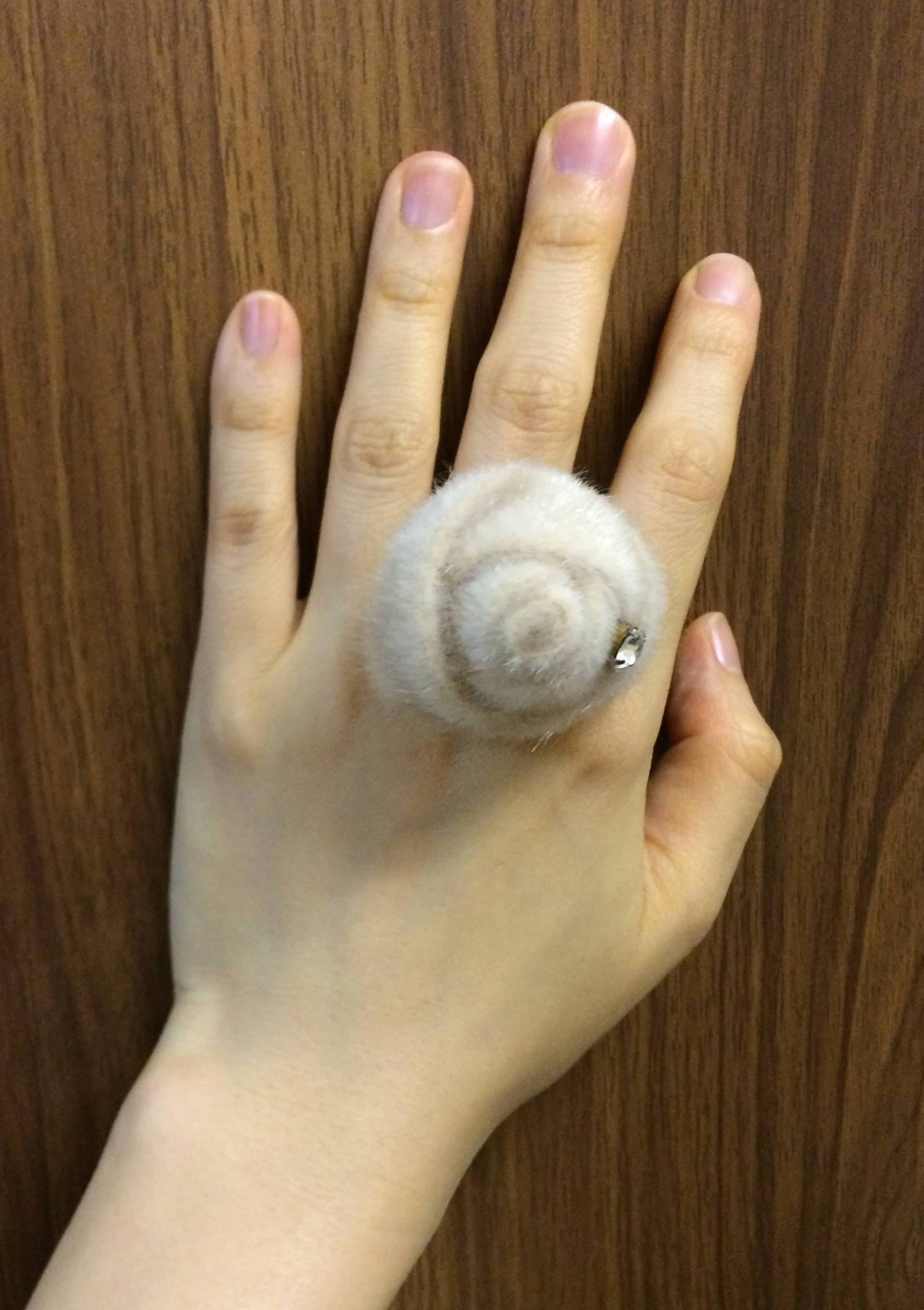 Vintage Große Kunstpelz Rose Statement Ring Beige Furry Womens Teen Girls Blume Verstellbar Band Vintage Große Kunstpelz Rose Statement Ring Beige Furry Womens Teen Girls Blume Verstellbar Band von whatthefunk