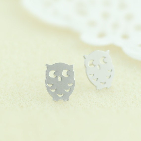 Eule Ohrstecker. Baby Ohrstecker in Silber. Silber Owl Post Ohrringe. Süße Geschenke Für Sie von whimsyandmagic