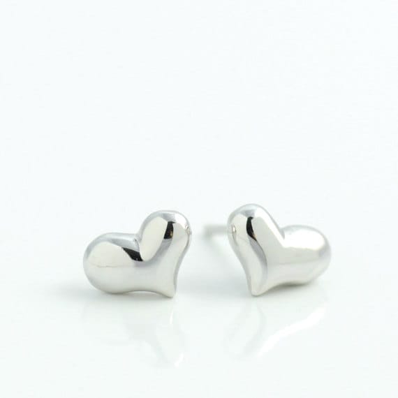 Silber Ohrstecker Post. Herz Ohrstecker. Geschwollenen Herz. Ohrringe. Einfache Moderne Schmuck. Valentines Geschenk. Geschenk Für Sie von whimsyandmagic