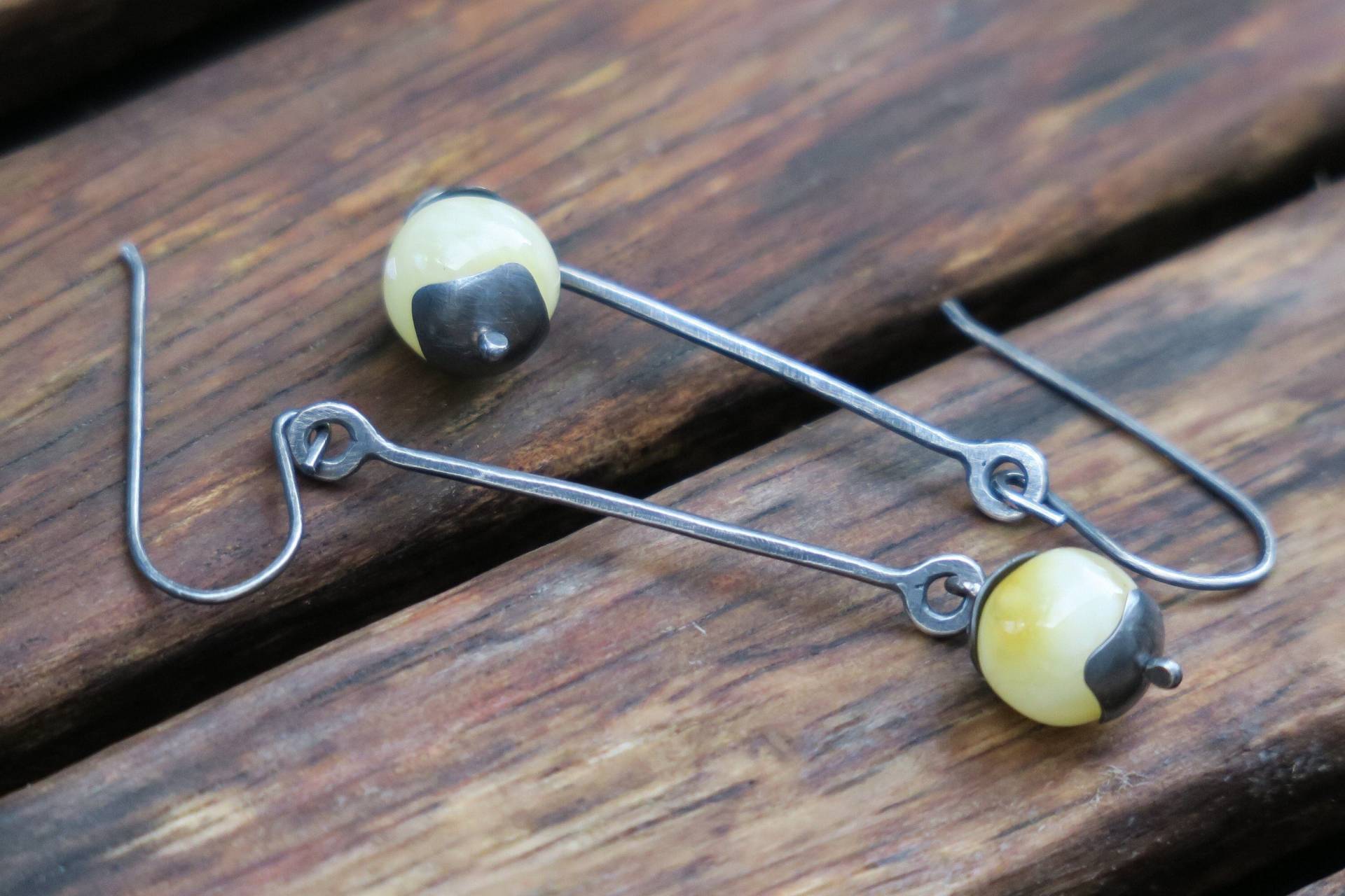 Edelstein Ohrringe Lange Bernstein Baumeln Gehämmerter Schmuck Edelstein Ohrringe Lange Bernstein Baumeln Gehämmerter Schmuck von whiteamberstudio
