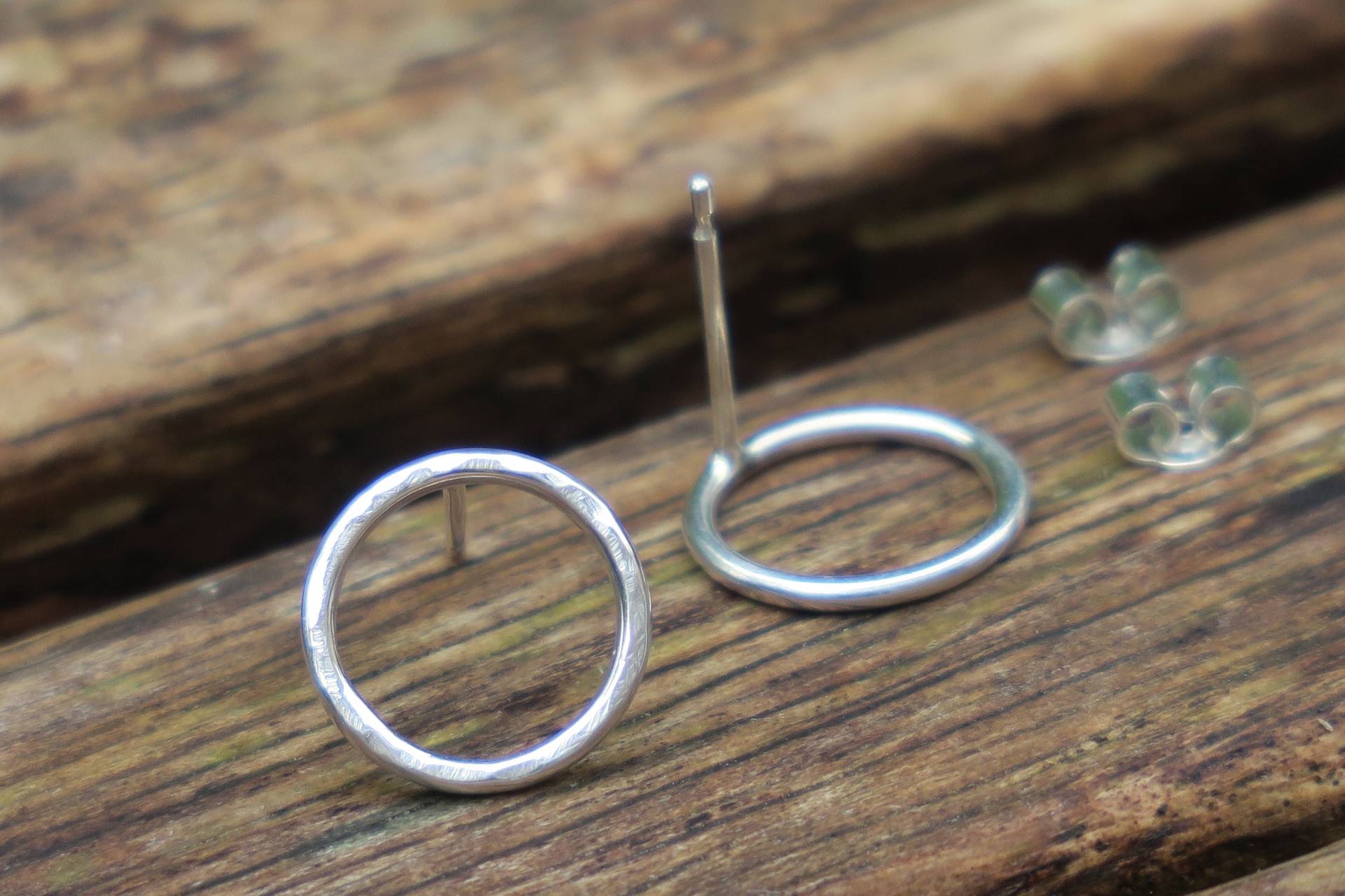 Kreis Ohrstecker Moderne Sterling Silber Creolen Handgemachte Geschenk Idee Kreis Ohrstecker Moderne Sterling Silber Creolen Handgemachte Geschenk Idee von whiteamberstudio
