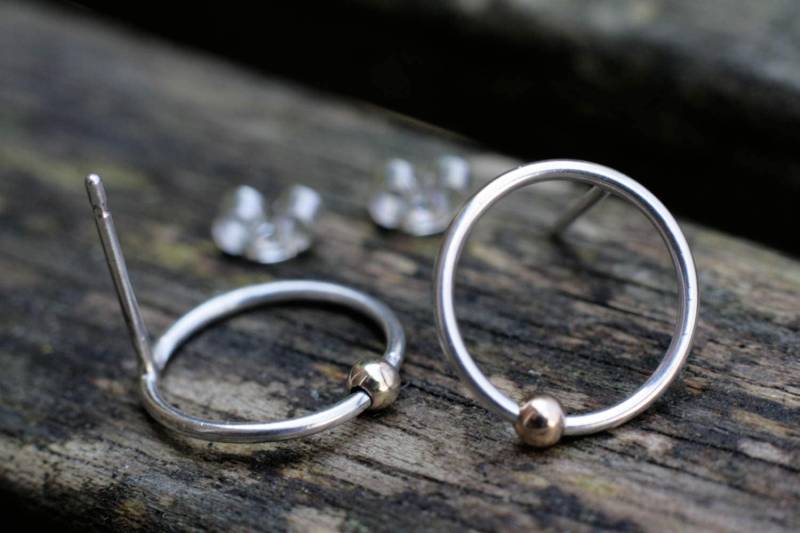 Silber Und Gold Ohrstecker Sterling Creolen Uk Handmade Schmuck von whiteamberstudio