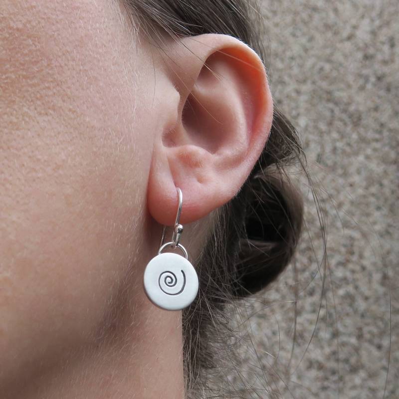 Spiral Ohrringe Silber Kreis Schlichter Schmuck Spiral Ohrringe Silber Kreis Schlichter Schmuck von whiteamberstudio