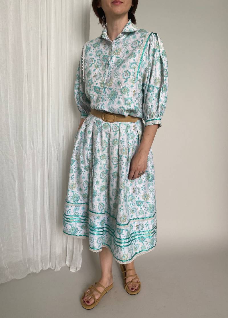 Vintage Florales 2-Teiliges Set Aus Xs-S Baumwollmix Bluse & Faltenrock von whiteaporter