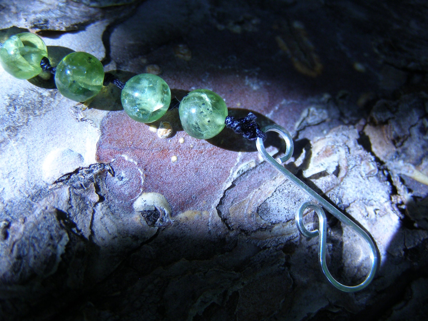 Verknotete Peridot Armband von wibis