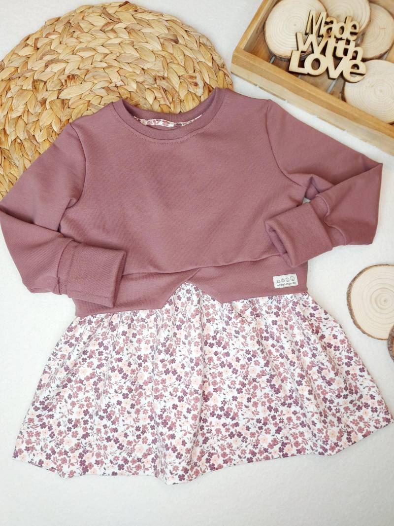 Girly Sweater Mit Schößchen - Handgemachter Mädchensweater Aus Sweat & Jersey | Altmauve Blümchen Größe 56-140 Wilde Bande von wildebande