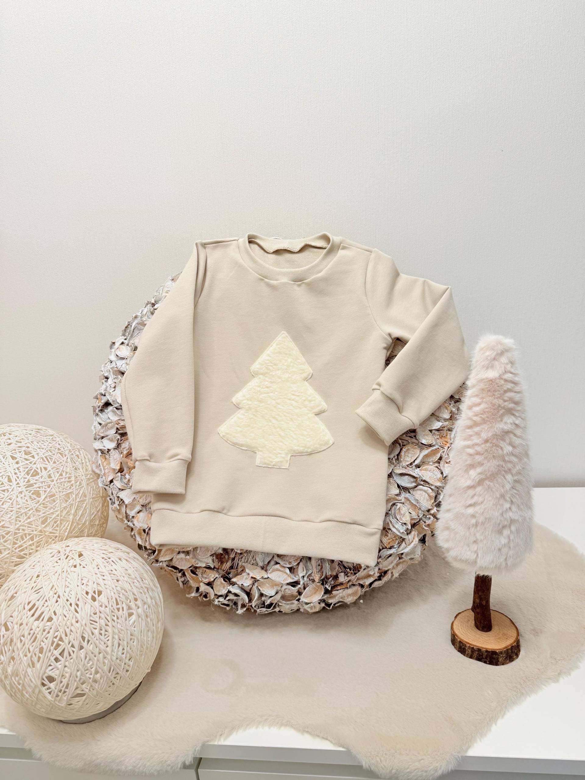 Weihnachtspullover Mit Tannenbaum Aus Teddystoff | Für Babys Und Kinder von wildknirps