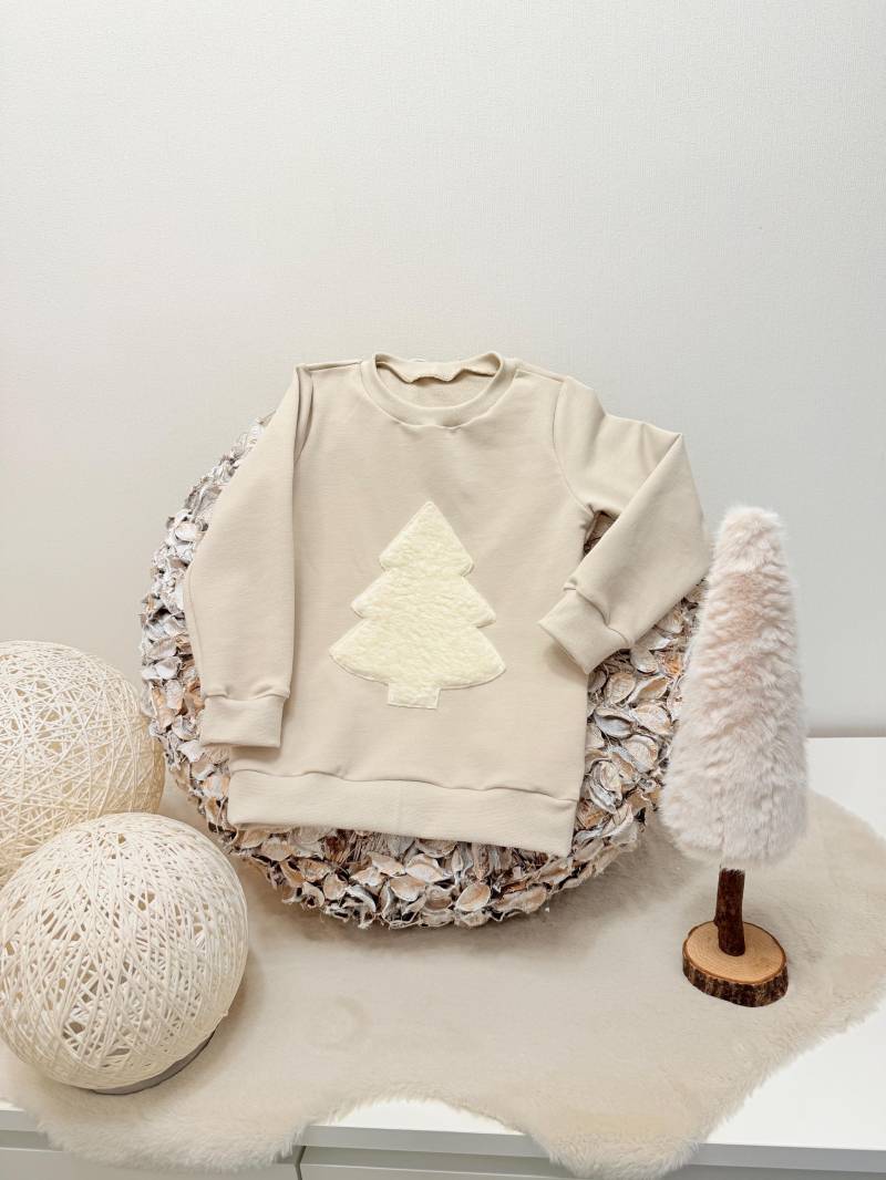 Weihnachtspullover Mit Tannenbaum Aus Teddystoff | Für Babys Und Kinder von wildknirps