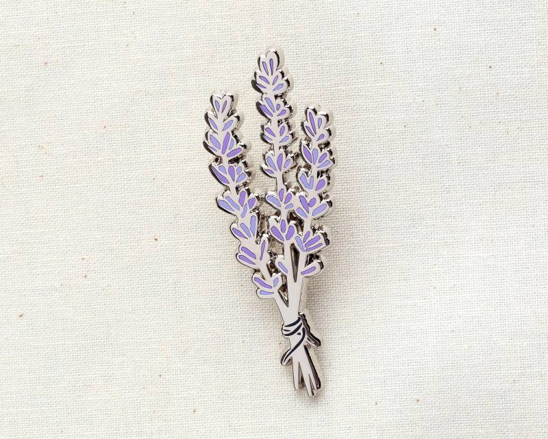 Lavendel Emaille Pin - Anstecknadel Anstecker Lavendel Emaille Pin - Anstecknadel Anstecker von wildship