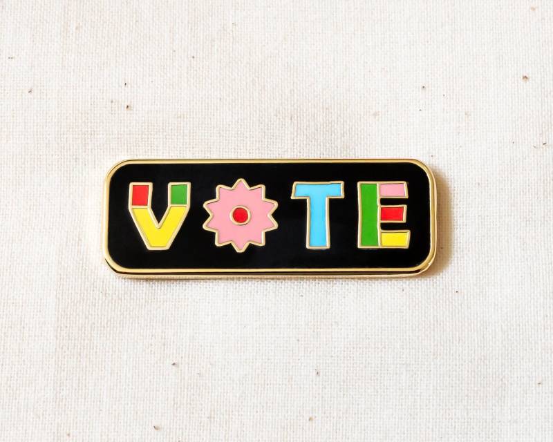 Vote Emaille Pin - Anstecknadel Badge Vote Emaille Pin - Anstecknadel Badge von wildship