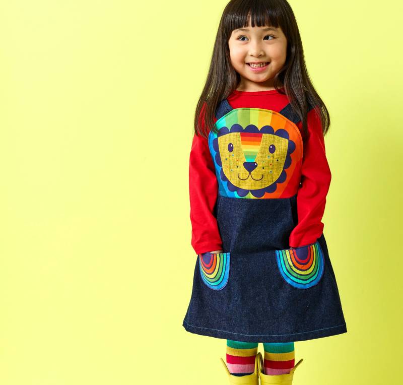 Regenbogen Löwe Trägerkleid von wildthingsdresses