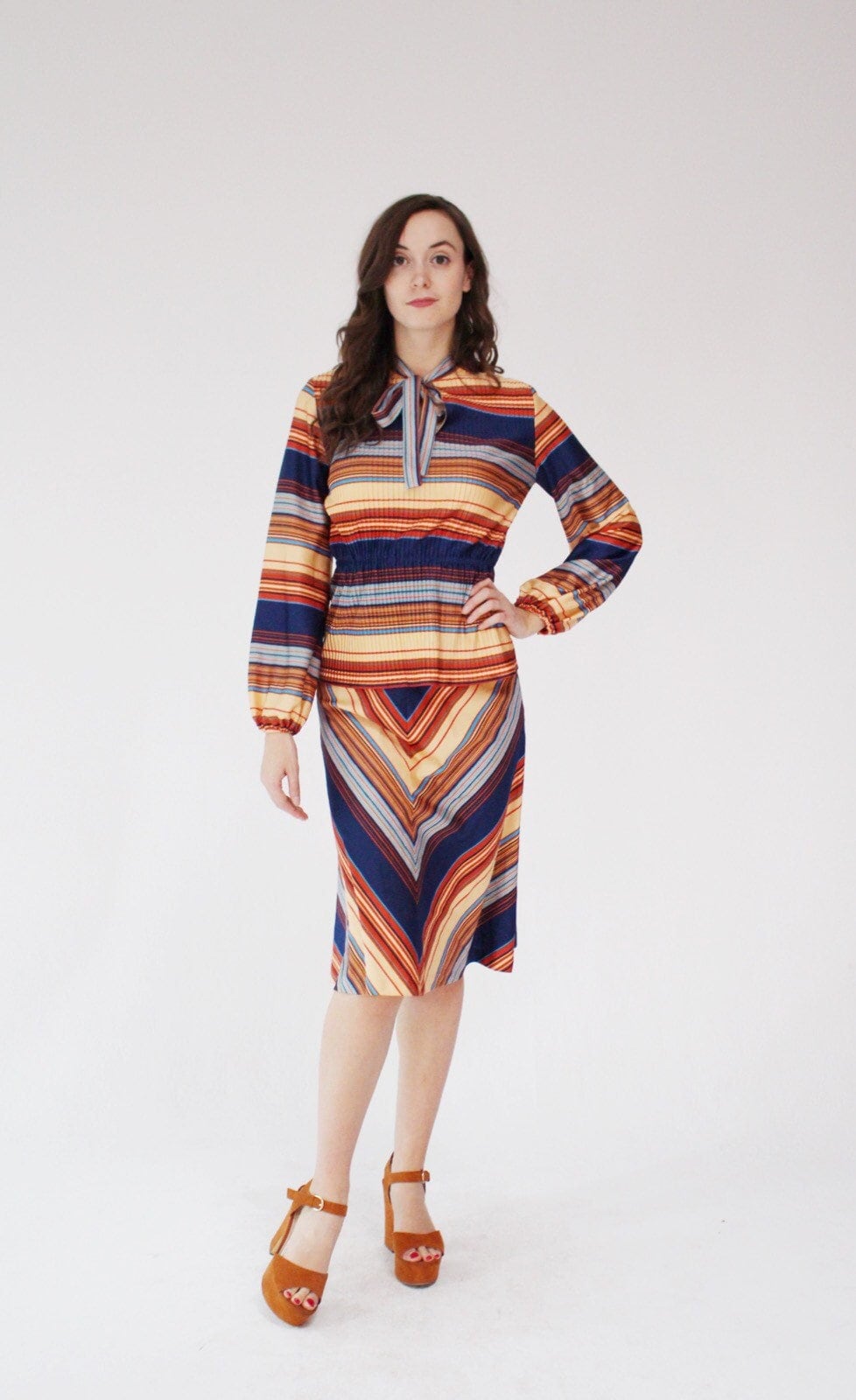 70Er Jahre 2 Stück Set - S, Gestreiftes Outfit, Anzug, Chevron Passendes Set Navy Kleid 4 von wildthingvintage