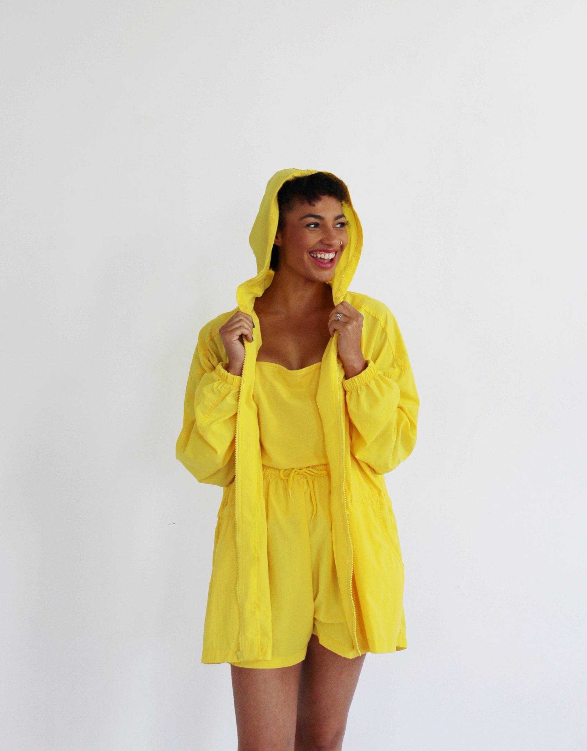 Gelbes Windbreaker Outfit - L, Vintage Tennis Nylon Windbreaker, Dreiteiliges Set N von wildthingvintage