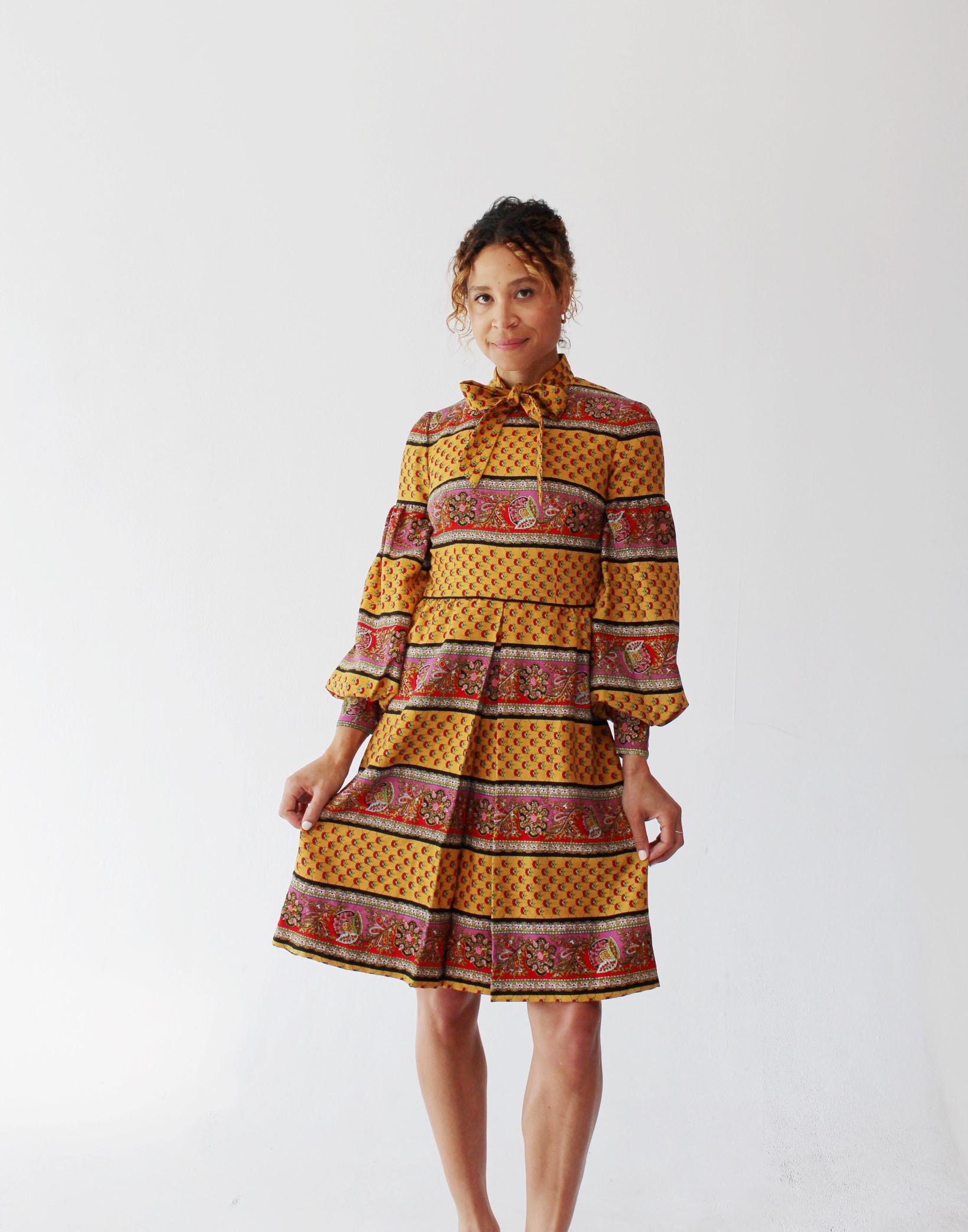 Vintage Mid Century Ballonärmelkleid - S Bis Mittel, Goldrotes Paisley-Bein Oder Mutton Puffy Sleeve Paisley Floral Jeremy Alan Phillips J von wildthingvintage