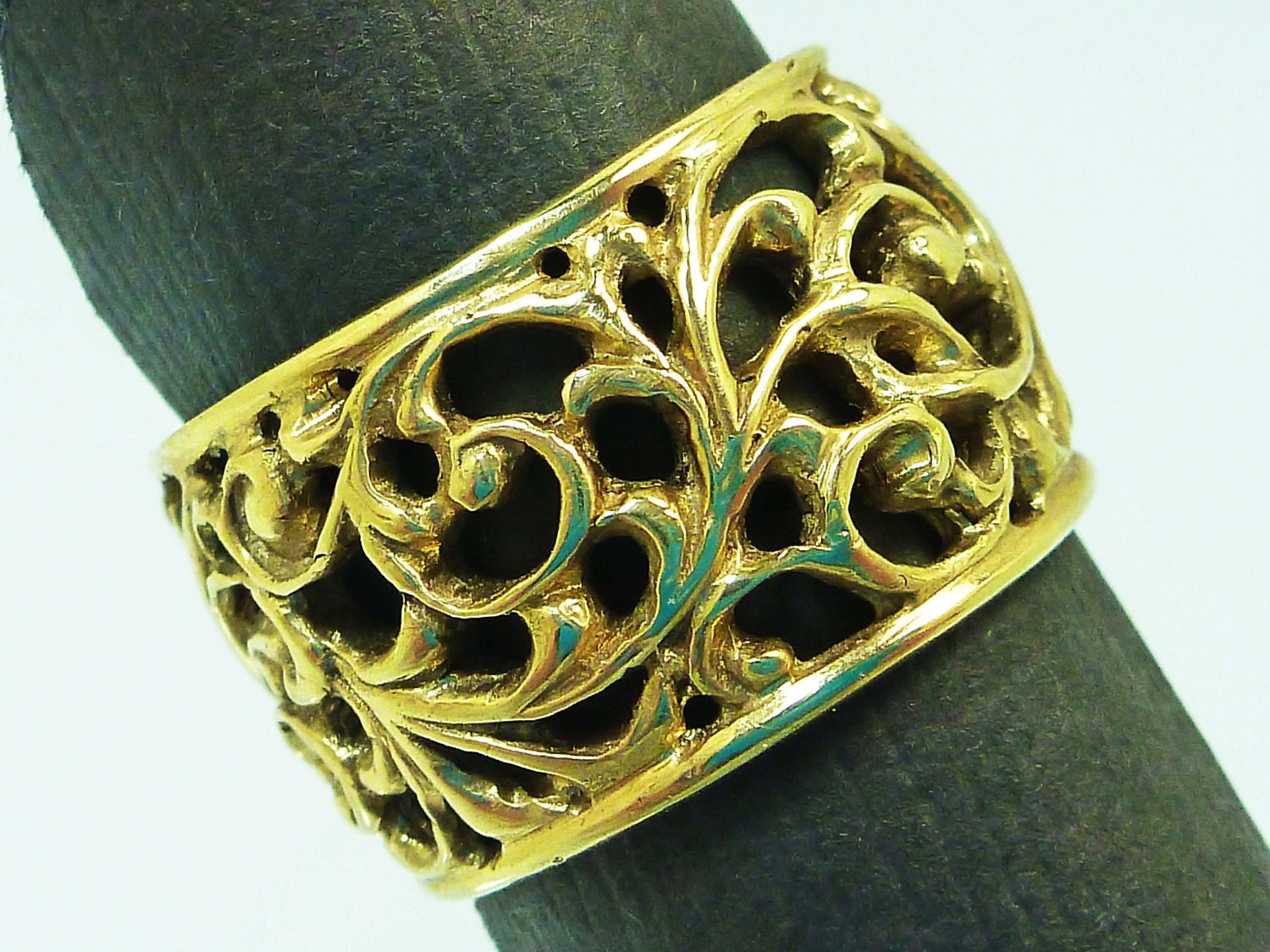 14K Gold Breite Filigrane Band 14K Gold Breite Filigrane Band von williamhowardjewelry