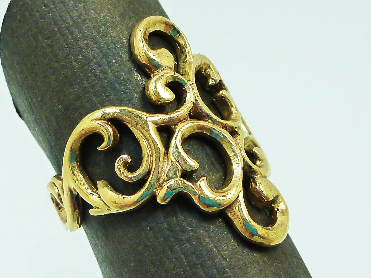 14K Gold Filigraner Scroll Ring 14K Gold Filigraner Scroll Ring von williamhowardjewelry
