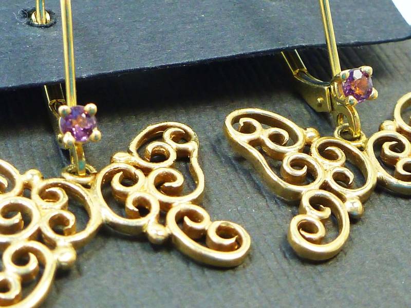 14K Gold Und Granat Schmetterling Filigrane Ohrringe 14K Gold Und Granat Schmetterling Filigrane Ohrringe von williamhowardjewelry