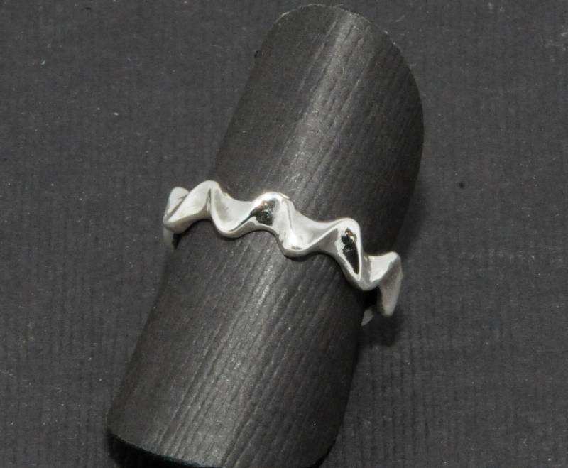 sterling Silber Geformt Wave Ring sterling Silber Geformt Wave Ring von williamhowardjewelry