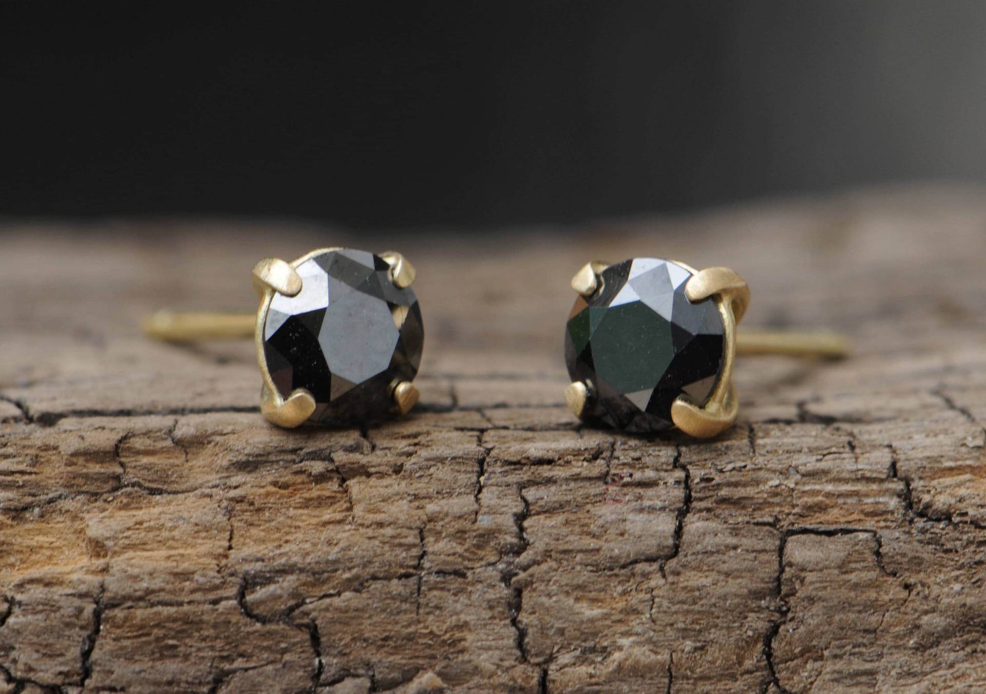 5mm Black Diamond Ohrstecker in 750 Gold von williamwhite