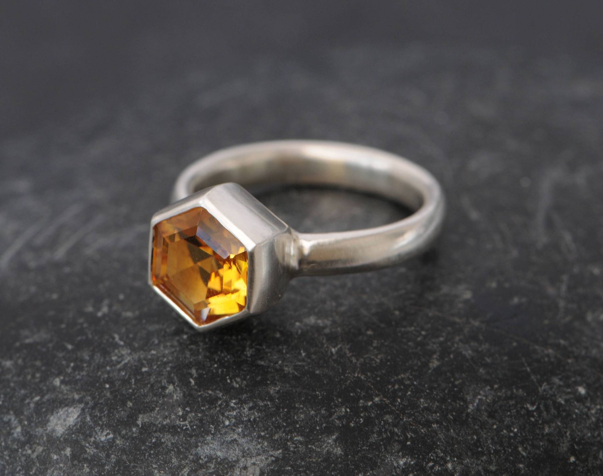 Citrin Hexagonal Ring in Silber, Gelb Hex Ring, Geschenk Für Sie von williamwhite