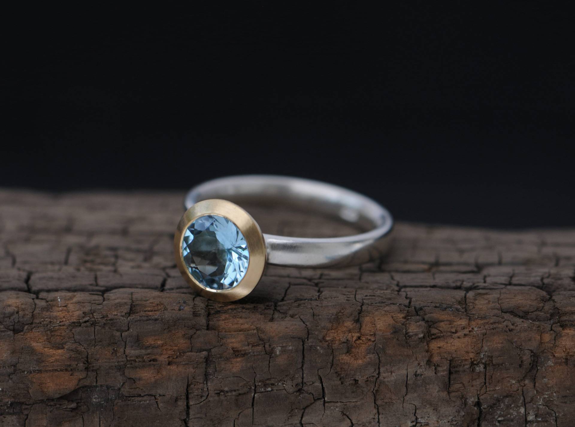 Geschenk Für Sie Aquamarin Verlobungsring 18K Gold Und Silber, Blauer Edelstein Halo Ring von williamwhite