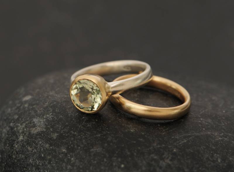 Grüner Amethyst Hochzeitsset in 750Er Gelb- Und Weißgold - Mixed Metal Verlobungsring von williamwhite