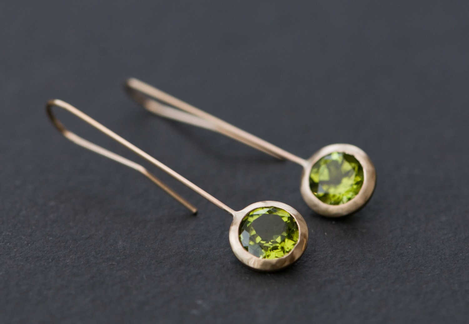 Peridot Tropfen Ohrringe Aus 18K Gold - Lollipop Green Gem von williamwhite