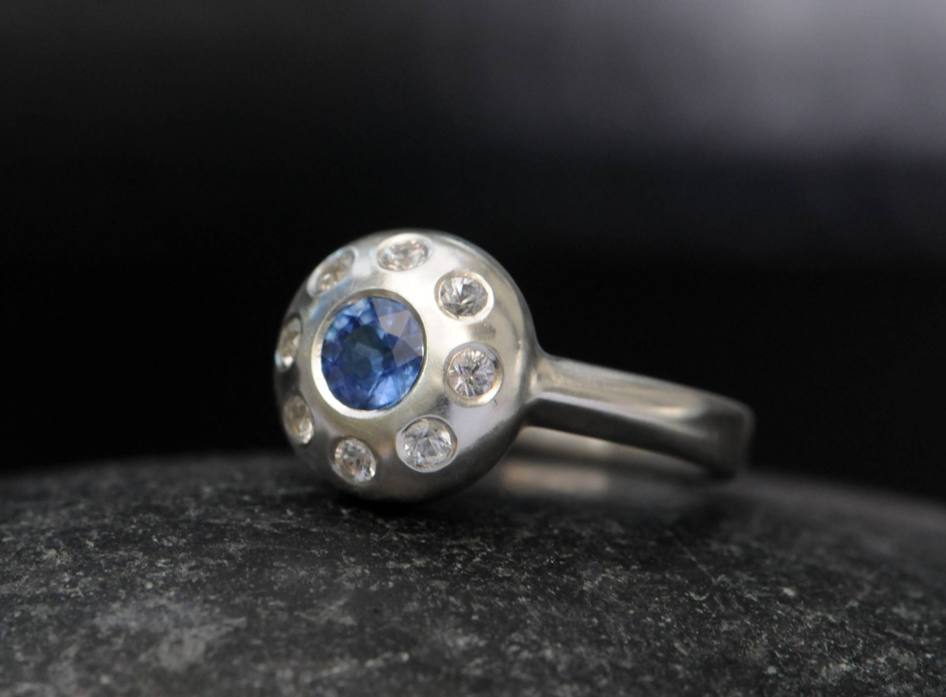 Saphir Cluster Ring in Silber, Geschenk Für Sie, Verlobungsring von williamwhite