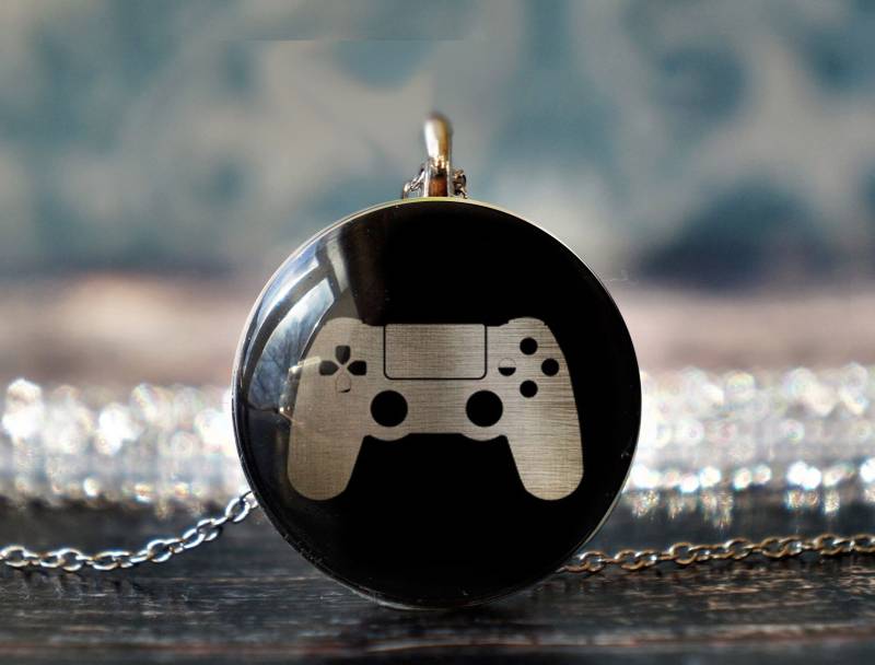 Videospiel Halskette , Gamer Schmuck Geschenk Nerd Geschenke Geek Anhänger von willowtail