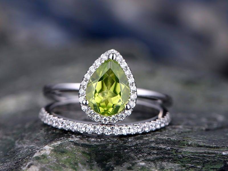 Grüne Peridot Verlobungsring-Solid 14 K Weißgold-Handgemachte Diamant Braut Ring-Pflaster Stapeln Band-6x8mm Birne Geformt Edelstein Versprechen Ring von willwork