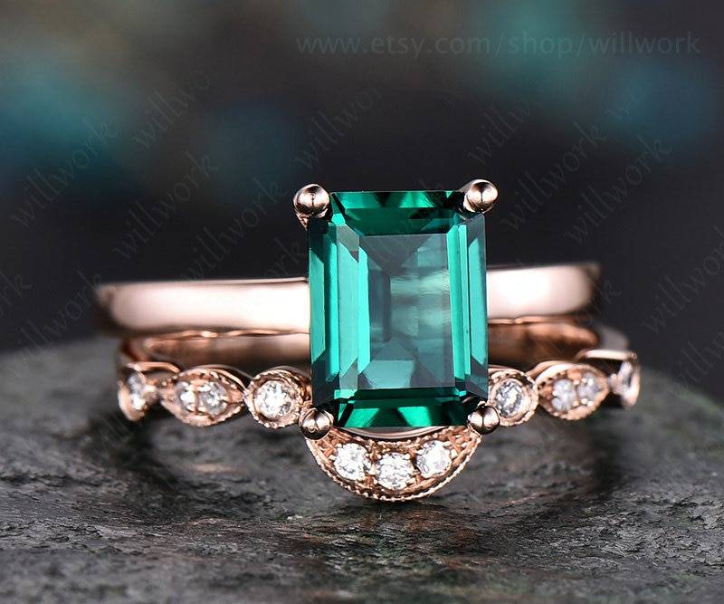 Grüne Smaragd Verlobungsring Set 14 K Rose Gold-Smaragd Ring Gold Handgefertigte Diamant Mai Geburtsstein 2Pcs Passende Braut Set von willwork