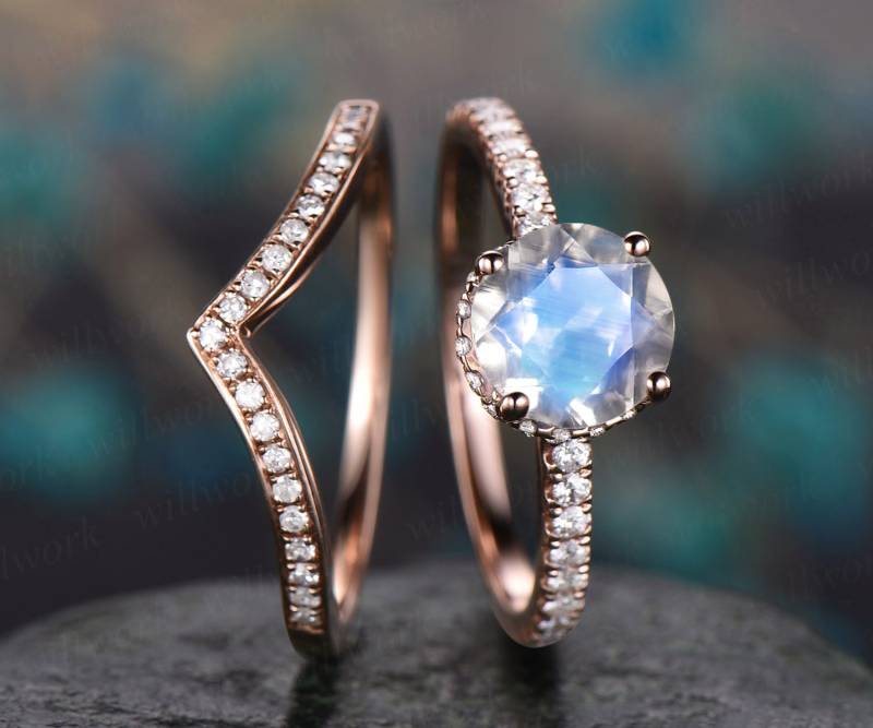 Natürliche Mondstein Ring Gold Vintage 2Pc Verlobungsring Set Rose Unter Halo Moissanite Passende Krone Hochzeit Braut von willwork