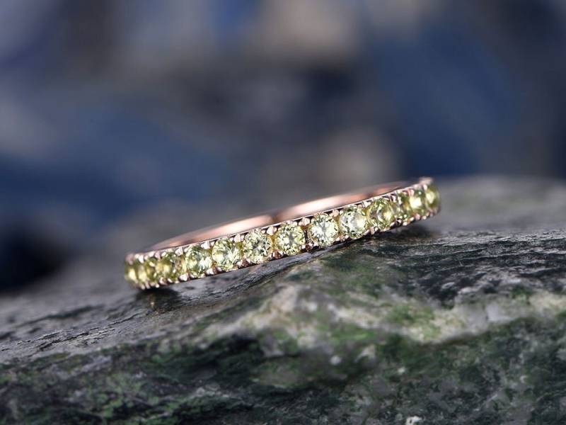 Natürliche Peridot Ehering - Massives 14 Karat Roségold - Handgemachter Feiner Ring - Voll Eternity Band-2 Mm Passender Band-Geburtsstein von willwork