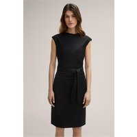 Baumwollstretch-Etui-Kleid mit Audreykragen in Schwarz von windsor.