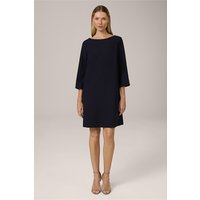 Crêpe-Kleid in H-Linie mit U-Boot Kragen in Navy von windsor.