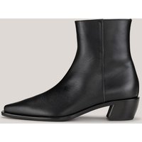 Stiefelette aus Nappaleder in Schwarz by Unützer von windsor.