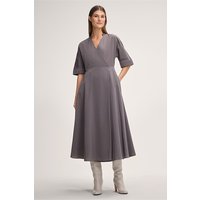 Triacetat-Wickel-Kleid in Midi-Länge in Grau von windsor.