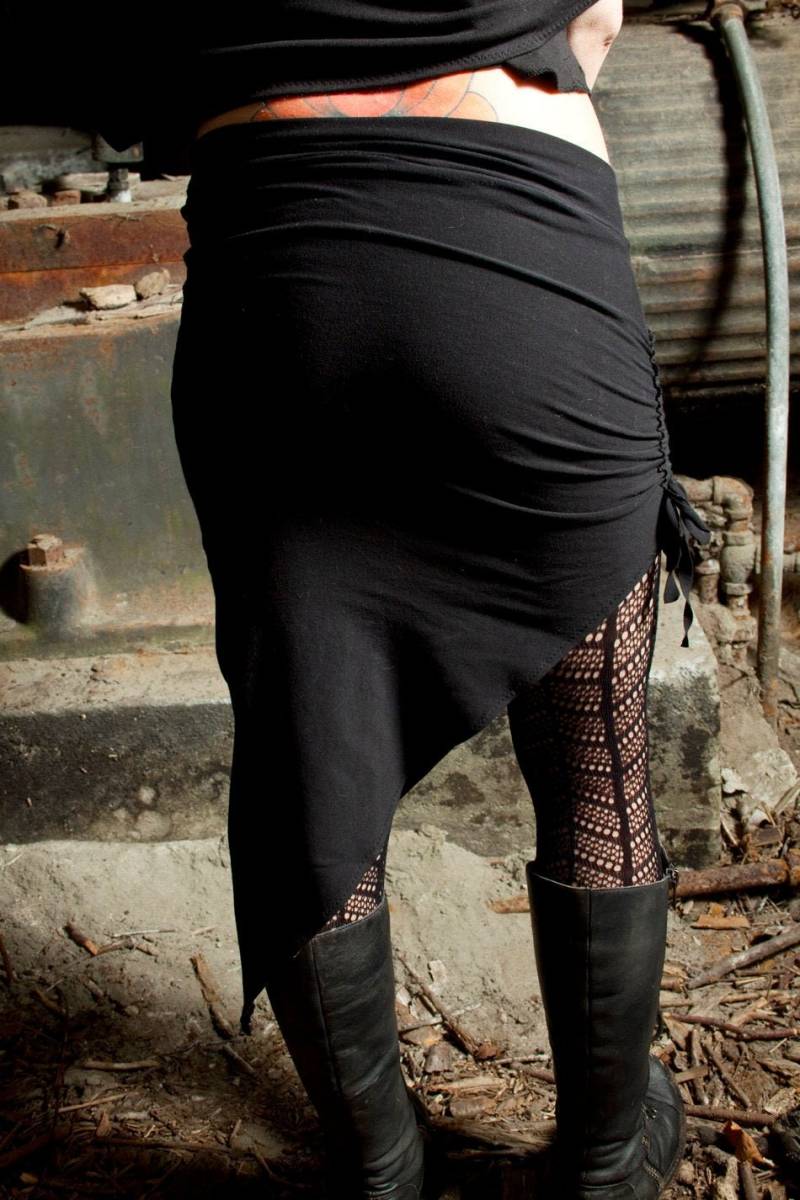 Versammelt Seite Geraffte Spitze Schwarz Pixie Rock von wingsofsin