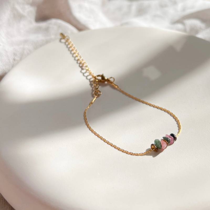Zartes Vergoldetes Edelstein Armband Mit Turmalin I Verstellbares L Winnis Corner Sarah Zartes Vergoldetes Edelstein Armband Mit Turmalin I Verstellbares L Winnis Corner Sarah von winniscorner